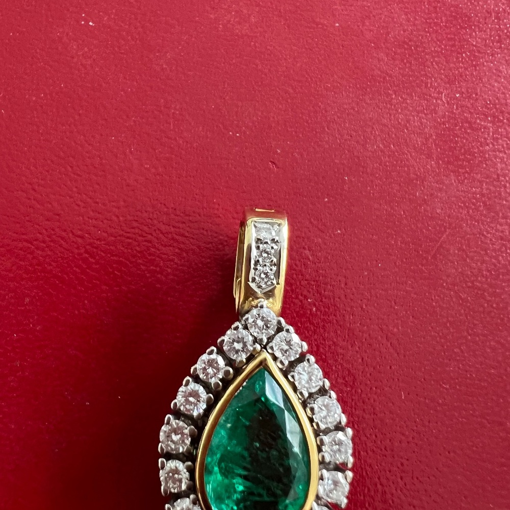 Gold Diamond Emerald Pendant 18k Gem